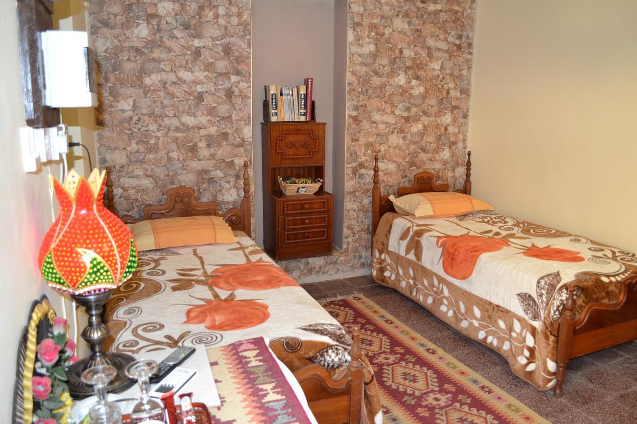 פמגוסטה Mystery Garden Guest House מראה חיצוני תמונה